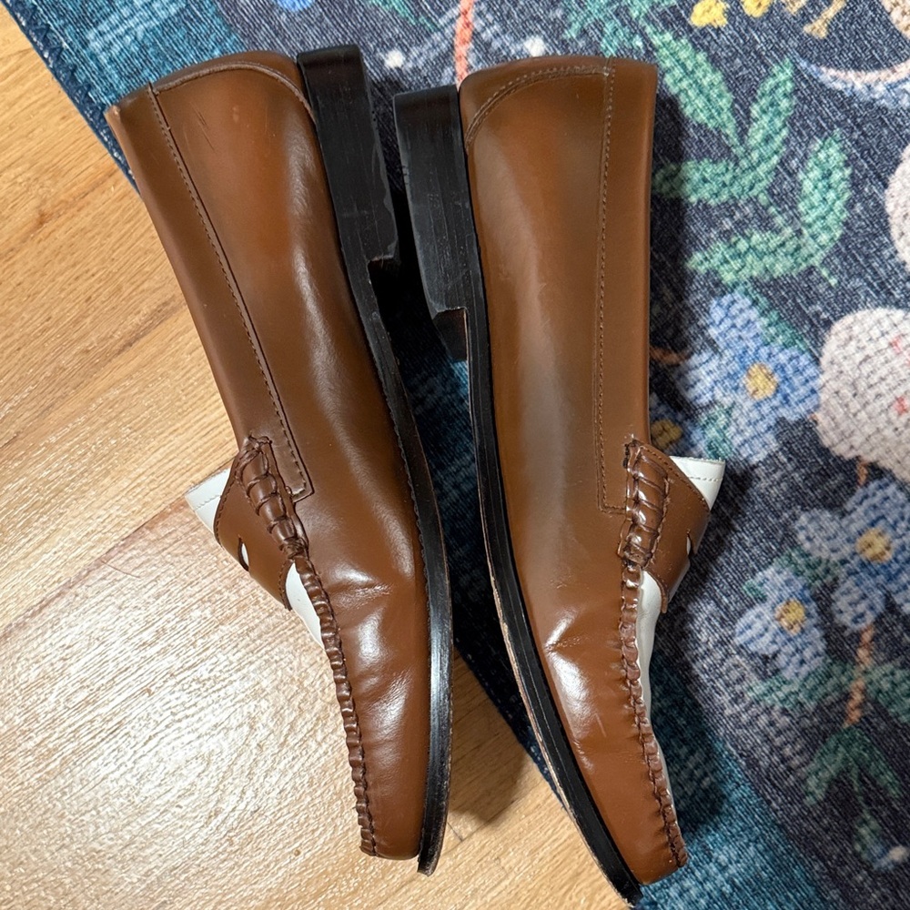 G.H. Bass & Co. Brown and White Leather Loafers - Picture 3 of 8